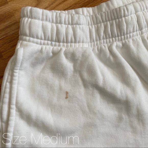 BOYS LIE CLASSIC V2 BRILLIANT WHITE SHORTS SZ S M - Picture 10 of 10
